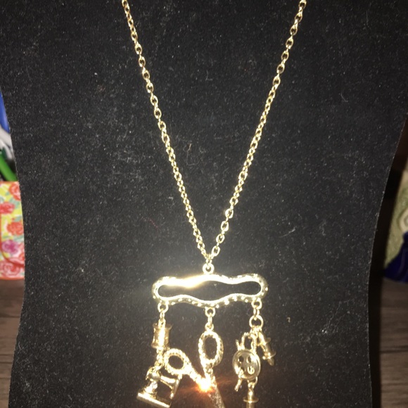 Extra Long Necklace With Charm Pendant. - Picture 4 of 8